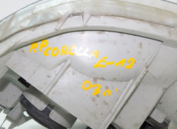 TOYOTA COROLLA E12 2.0 90KM D4D LAMPA REFLEKTOR PRAWY PRZÓD 