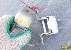 PONTIAC VIBE 1.8 VVT-i 2006r - 2 ZAWIASY LEWE TYŁ