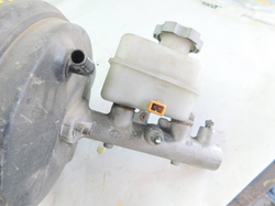 HYUNDAI SANTA FE I 2.0B 06r SERWO HAMULCOWE