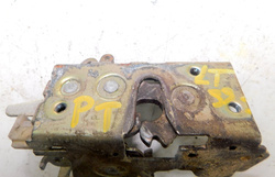 VW LT 28 II SPRINTER 2.5 99r ZAMEK DRZWI PRAWY TYŁ 