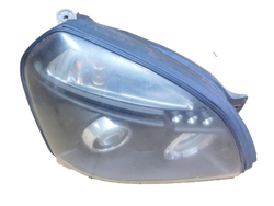 HYUNDAI TUCSON 2005r LAMPA PRAWY PRZÓD