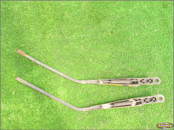 SKODA FAVORIT 135L 91r - RAMIONA WYCIERACZEK 2SZT