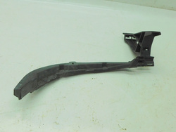 MERCEDES W177 A KLASA SEDAN AMG LINE 19r MOCOWANIE UCHWYT ZDERZAKA PRAWE