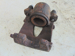 SKODA OCTAVIA I 1.9TDI 98r ZACISK PRAWY PRZÓD