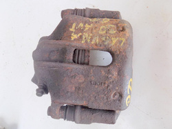 RENAULT LAGUNA I 01r 3.0 V6 ZACISK PRAWY PRZÓD