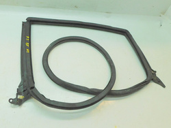 AUDI A5 8T SPORTBACK 12r USZCZELKA DRZWI PRAWY TYŁ 8T8833708C