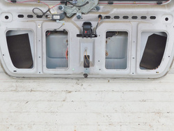 MERCEDES ML W163 2.7CDI 00r KLAPA BAGAŻNIKA TYŁ SREBRNA