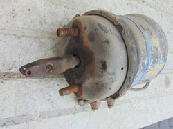 IVECO MAGIRUS 05r SIŁOWNIK HAMULCA PRZÓD LEWY