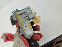 TOYOTA AVENSIS T27 III 09r STACYJKA + KLUCZYK