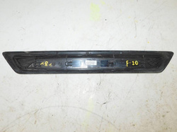 BMW F20 120i LIFT LCI 2018r 5D LISTWA PROGOWA PRZÓD 8051037 M PAKIET 