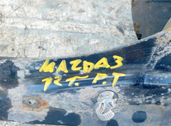 MAZDA 3 II BL 2012r 2.0 B ZWROTNICA PIASTA ZAWIESZENIE WAHACZE PRAWY TYŁ
