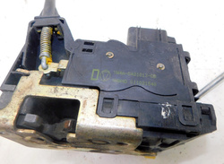 JAGUAR S-TYPE 3.0 03r ZAMEK DRZWI LEWY PRZÓD YW4A-5421813-GB