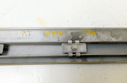 MERCEDES W210 LIFT SEDAN 2.2 CDI 01r LISTWA DRZWI PRAWY TYŁ A2106909262