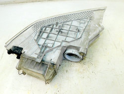 SKODA OCTAVIA II RS 2.0FSI 05r LAMPA REFLEKTOR PRAWY PRZÓD XENON EU