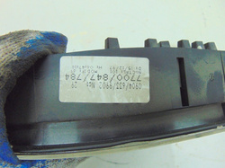 SCENIC I 1.9 DTI 98r LICZNIK ZEGARY 7700847784