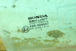 HONDA CIVIC VII 1.4 02r SZYBA DRZWI PRAWY PRZÓD