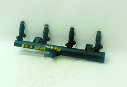 CITROEN XSARA PICASSO 1.8 01r LISTWA WTRYSKOWA 