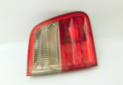 MERCEDES W210 LIFT SEDAN 2.2 CDI 01r LAMPA Z KLAPY LEWY TYŁ A2109205964