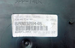 RENAULT LAGUNA II 03r 1.8 LICZNIK ZEGARY PRĘDKOŚCIOMIERZ 8200328446