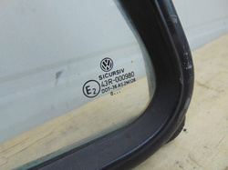 VW GOLF II MK2 91r 5D SZYBA DRZWI LEWY TYŁ 