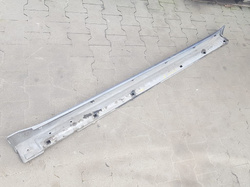 SUBARU LEGACY IV 2.0 08r PRÓG NAKŁADKA PROGU PRAWA