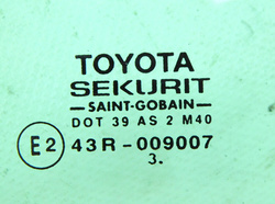 TOYOTA COROLLA E12 2.0 SZYBA DRZWI PRAWY PRZÓD 