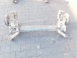 CITROEN BERLINGO PARTNER I 1.6HDI 08r BELKA ZAWIESZENIA TYŁ OŚ BĘBNY