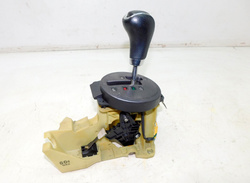 HYUNDAI COUPE TIBURON II 2.7 07r LEWAREK WYBIERAK BIEGÓW AUTOMAT 