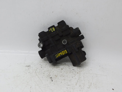 MERCEDES ECONIC 957.661 03 ATEGO ACTROS ZAWÓR REGULACJI PODUSZEK 472901016