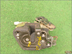 KIA JOICE 2.0 2001r - ZAMEK DRZWI LEWY TYŁ