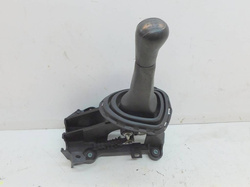 TOYOTA YARIS II 1.4 D4D LEWAREK ZMIANY BIEGÓW