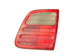 MERCEDES W210 LIFT SEDAN 2.2 CDI 01r LAMPA Z KLAPY PRAWY TYŁ A2109202464