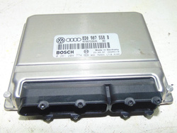 VW PASSAT B5 1.8 1997r KOMPUTER 8D0907558B