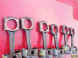 RENAULT LAGUNA II 3.0 V6 01r - TŁOK Z KORBOWODEM