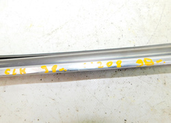 MERCEDES CLK W208 98r LISTWA SZYBY LEWY TYŁ CHROMOWANA 