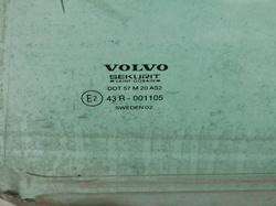 VOLVO S60 I 2.4 D5 2002r SZYBA DRZWI TYŁ LEWY