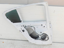 BMW F20 120i LIFT LCI 2018r 5D DRZWI LEWY TYŁ 