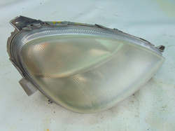 MERCEDES A W168 00r LAMPA PRZÓD PRAWY