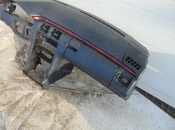 MERCEDES W210 2.2D 98r DESKA ROZDZIELCZA EU