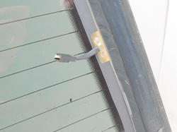 AUDI A6 C5 1.8T QUATTRO 98r SZYBA KLAPY BAGAŻNIKA TYŁ KOMBI AVANT GRZANA 