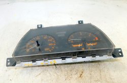 MITSUBISHI CANTER 3.3 TD 95r LICZNIK ZEGARY PRĘDKOŚCIOMIERZ MC857943