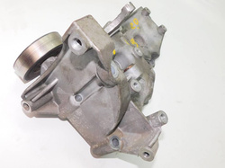 AUDI A4 B6 2.0FSI 2003r ŁAPA MOCOWANIE ALTERNATORA