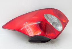 RENAULT LAGUNA II 03r 1.8 LAMPA PRAWY TYŁ KOMBI 8200002472