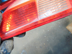 TOYOTA AVENSIS T22 01r LAMPA TYŁ PRAWY KOMBI KLAP