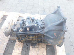 MITSUBISHI CANTER 3.3 TD 95r SKRZYNIA BIEGÓW