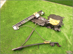 SEAT LEON II 2006r - PODNOŚNIK SZYBY PRAWY PRZÓD