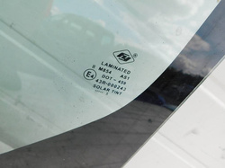 DISCOVERY III L319 04r SZYBA PRZEDNIA CZOŁOWA