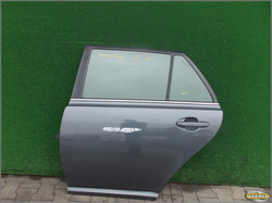 TOYOTA AVENSIS T25 05r KOMBI - DRZWI LEWE TYŁ 