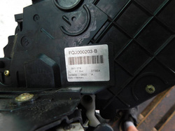 DISCOVERY III L319 04r ZAMEK DRZWI PRZÓD PRAWY