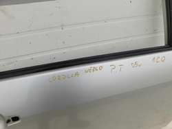 TOYOTA COROLLA VERSO E120 2.0D 2005r DRZWI PRAWY TYŁ LAKIER 1C0